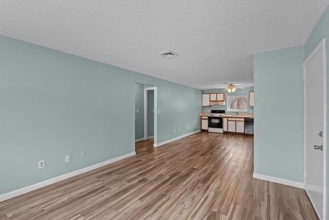 Photo - 5455 N Main St Unit 13E