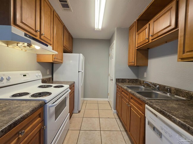 Photo - 3346 Green Briar Cir