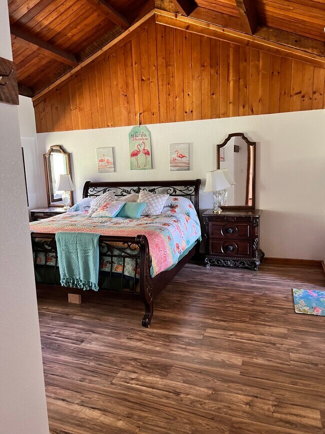 Photo - 260 Rustic Ln