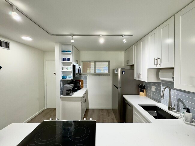 Photo - 2811 Garden Dr S Unit 209