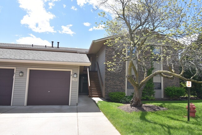 Building Photo - 1305 Bamberg Ct Unit C