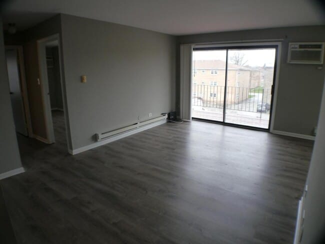 Photo - 11810 S Komensky Ave