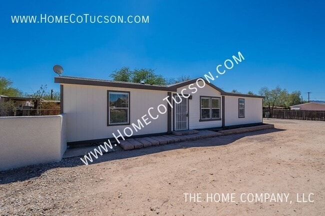 Building Photo - 2628 N Fontana Ave