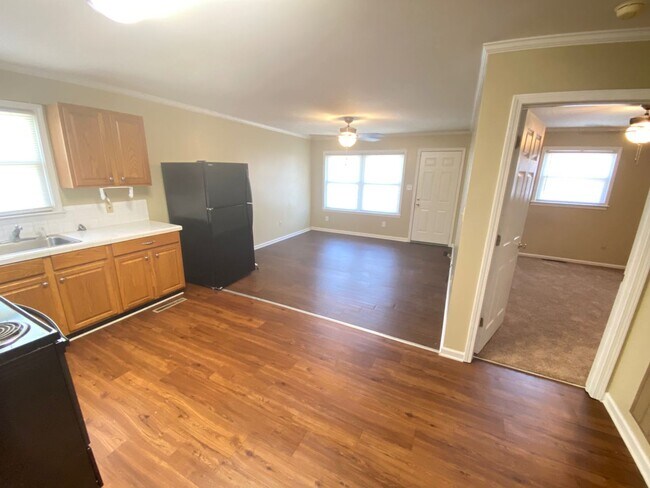 Photo - 1bed/1ba duplex downtown Landis very Nice ...