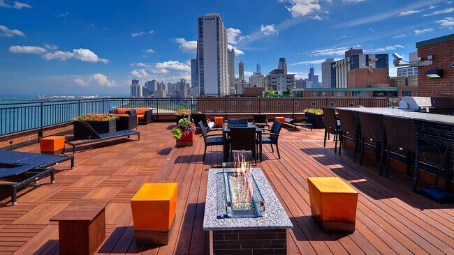 Photo - 111 E Chestnut St