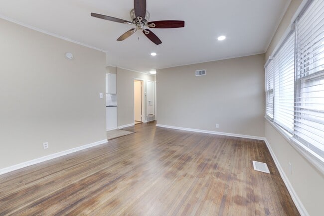 Photo - 2 Bed | 1 Bath
