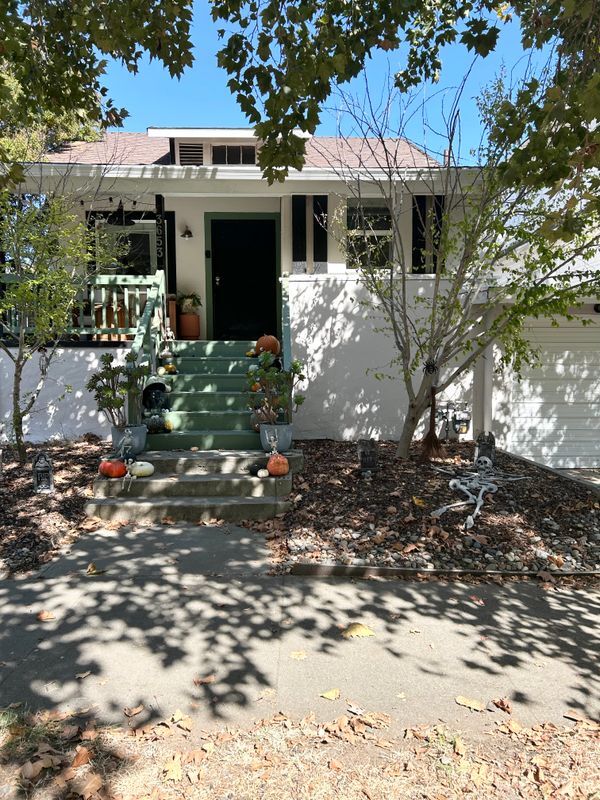 Photo - 3653 3rd Ave