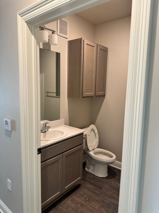 Photo - The Ascent on 80