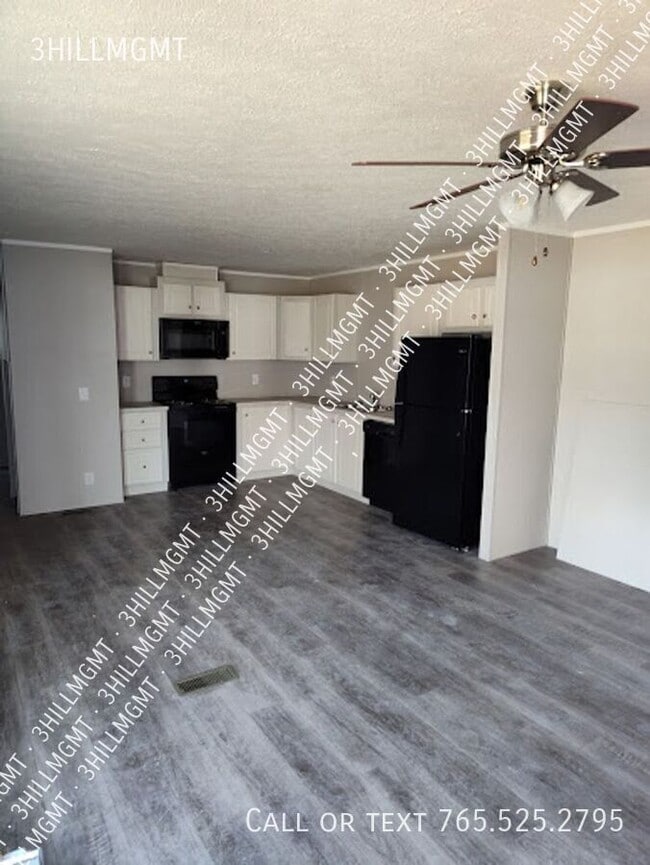 Building Photo - 5600 W Kilgore Ave Unit #49