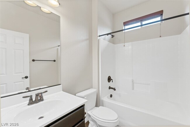 Photo - 1011 Via Nandina Pl