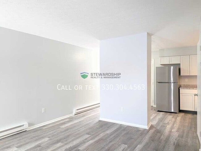 Photo - 311 Engadine Ct