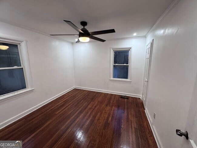 Photo - 1604 Steele Dr NW