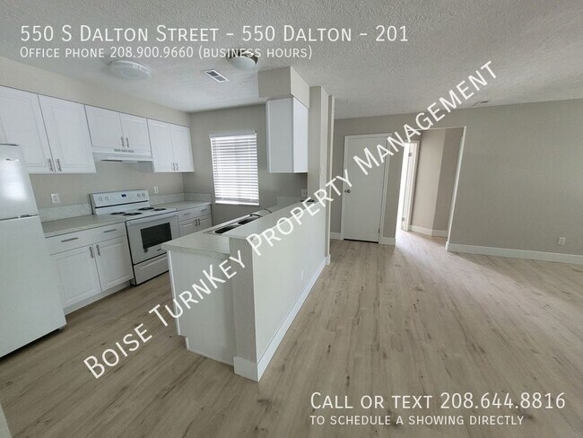 Building Photo - 550 S Dalton Ln Unit 201 Rental