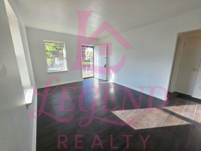 Photo - Cozy 2 Bedroom 1 Bathroom Home!