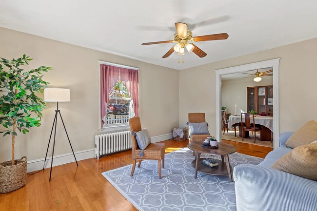 Photo - 12 Lawrence Ave