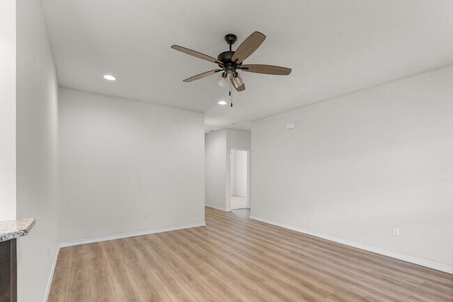 Photo - 3001 W Cardinal St