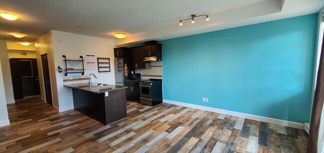 Photo - 46262-46262 First Ave