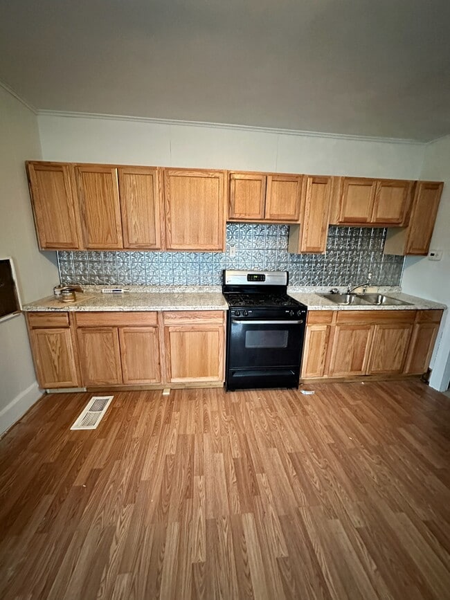 Photo - 13 Lawrence St Apartamentos Unidad 1