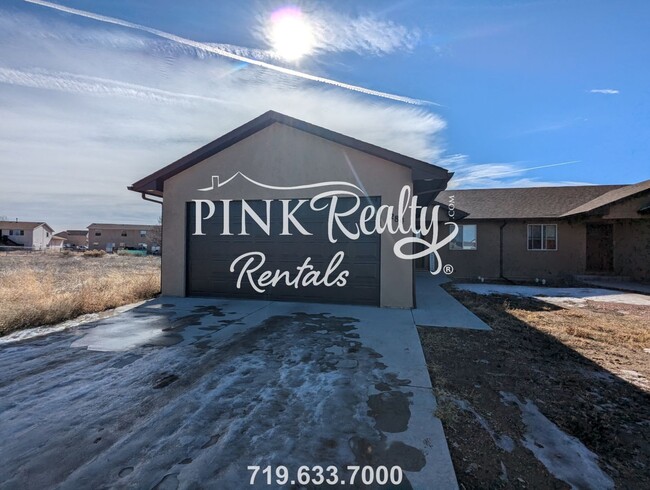 Cozy 3 -Bedroom in Pueblo West! - Cozy 3 -Bedroom in Pueblo West! Casa