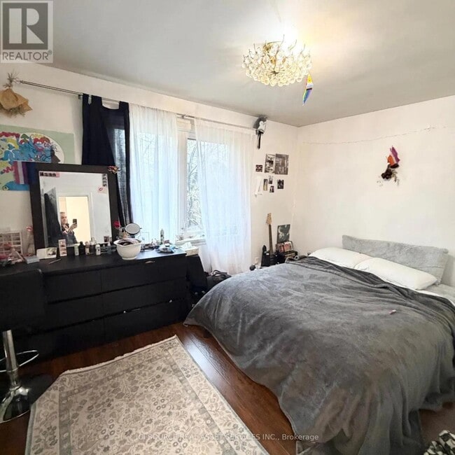 Photo - 78 Tormore Dr