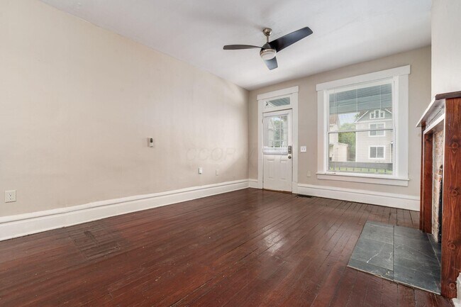 908 Ellsworth Ave