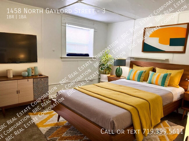 Building Photo - 1458 N Gaylord St Unit 3