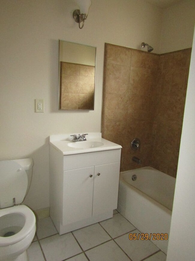 Photo - 710-750 Boyd St. - 748 Unit 748