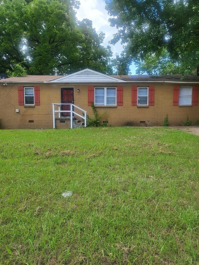 Building Photo - 3705 Suzanne Dr Rental