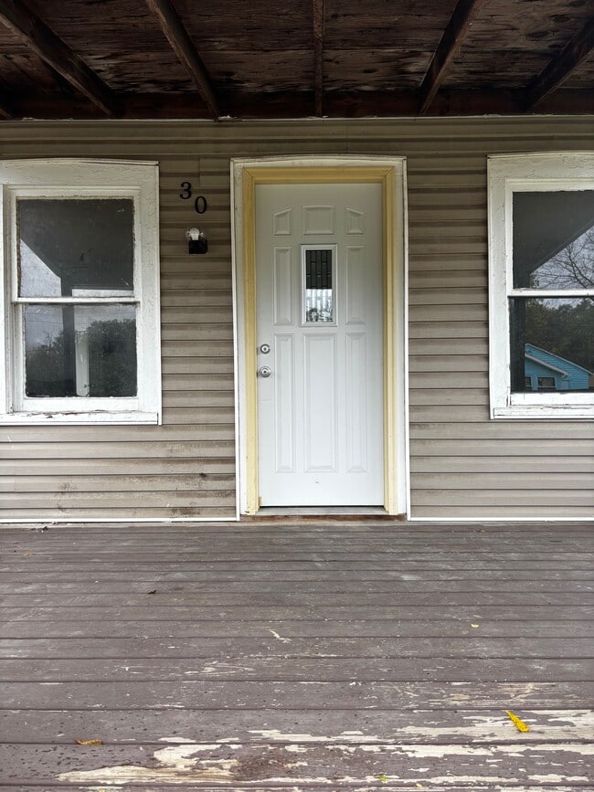 Building Photo - 30 Blair St