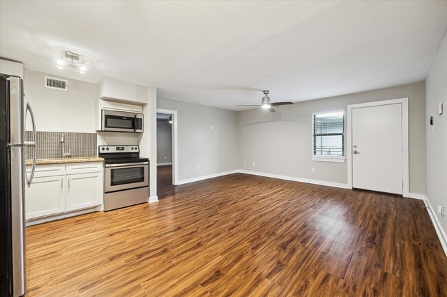 Photo - 524 Heights Blvd Unidad 10