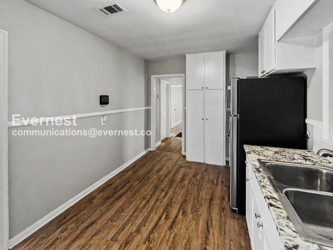 Photo - 4551 Manila Dr