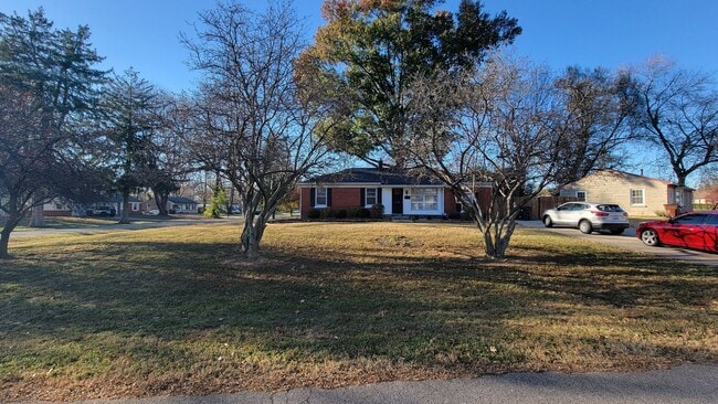 Photo - Clean 4 Bedroom Ready For Rent