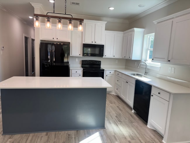 Photo - 324-A Anne St Unit A