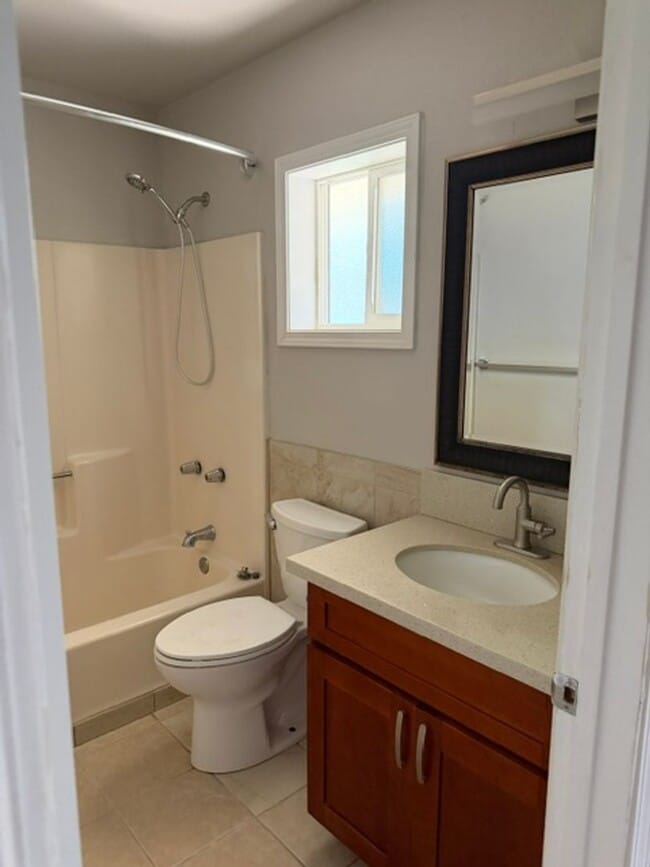 Photo - 190 Eleu Pl Unit 190 Eleu Place (Cottage)-a 2bd/1ba cottage