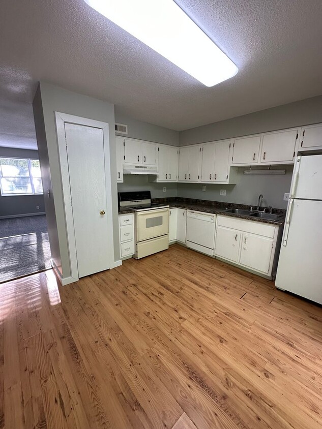 Photo - 2263 US 52 W-