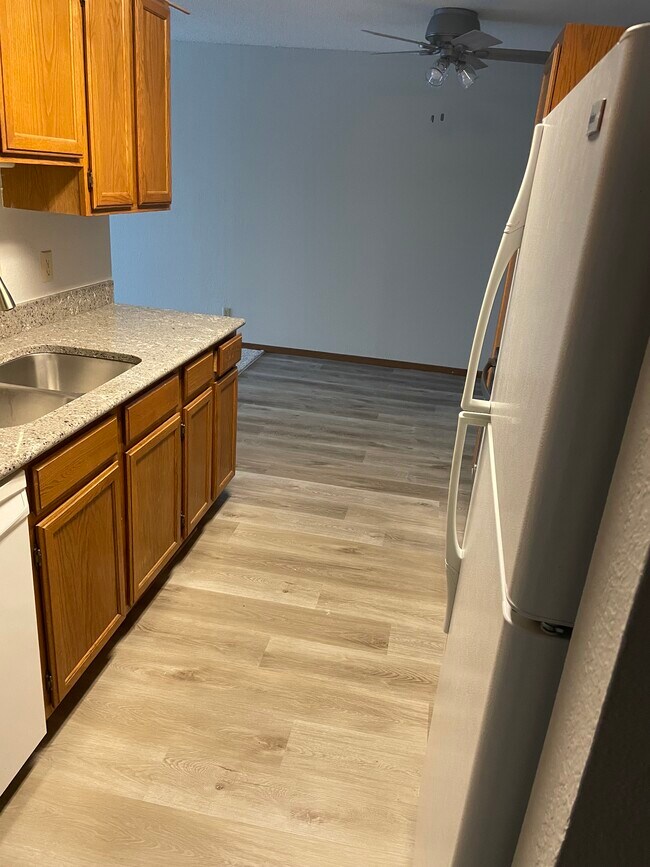 Photo - Parkwood Apartments