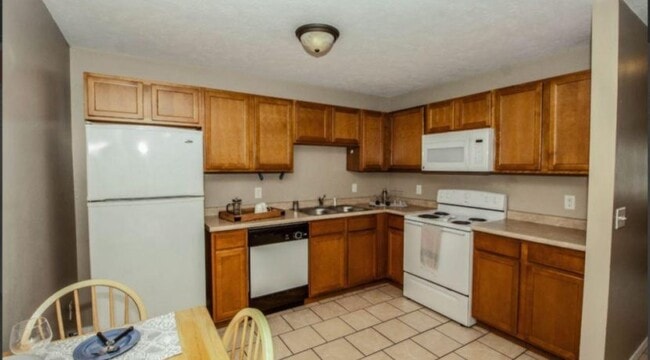 Photo - 113 W Willow St
