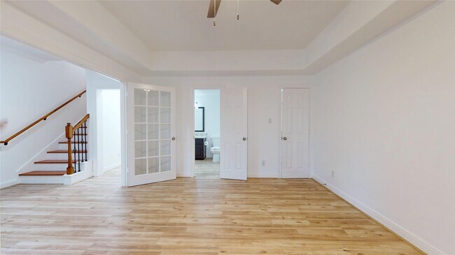 Photo - 328 Malone St