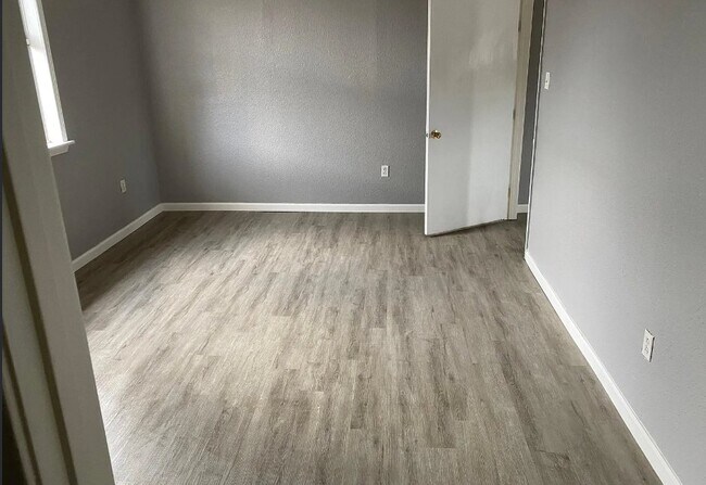 Photo - 2439 George Nick Connor Dr Unidad 2439 GNC