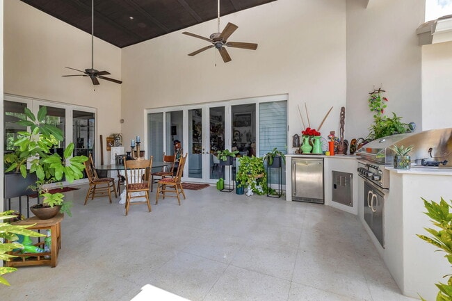 Photo - 17070 Royal Cove Way