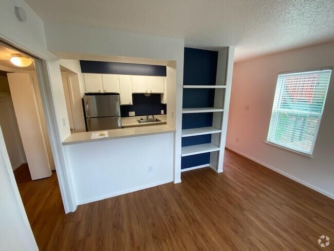 Building Photo - 808 Winflo Dr Unit 102 Rental