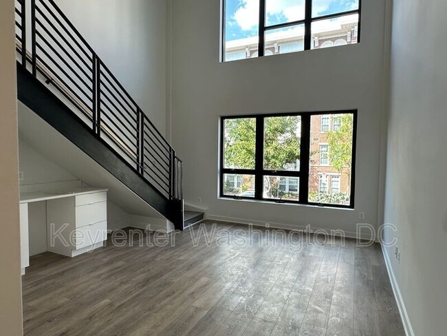 Photo - 1460 Belmont St NW Unit NW 302