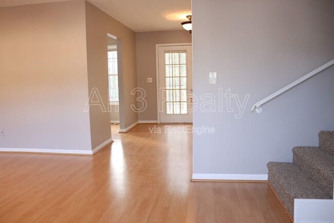 Photo - 508 Jarrett Ct