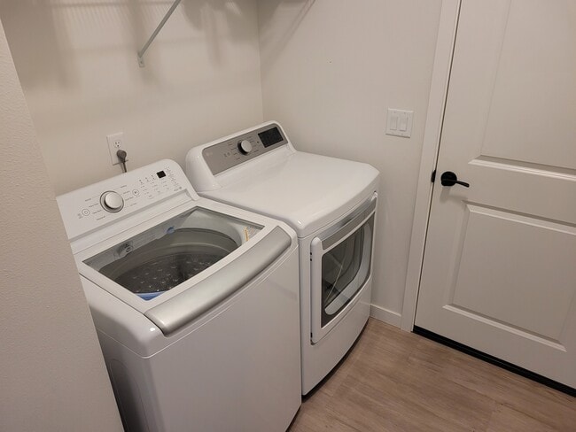 Washer Dryer included - 1869 N Skagit Dr Unit 1869Skagit