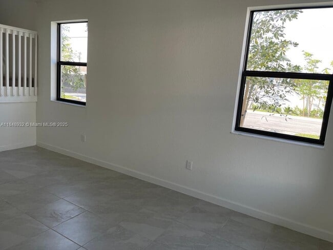 Photo - 212 SW 159th Ter