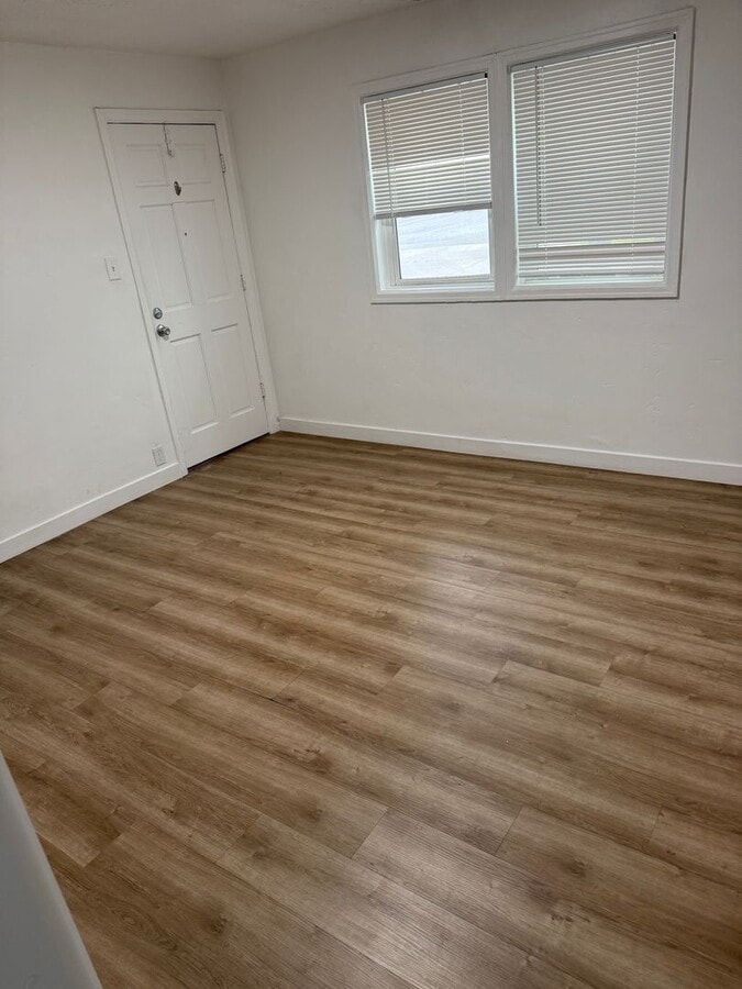 Photo - Ardmore Unit #9