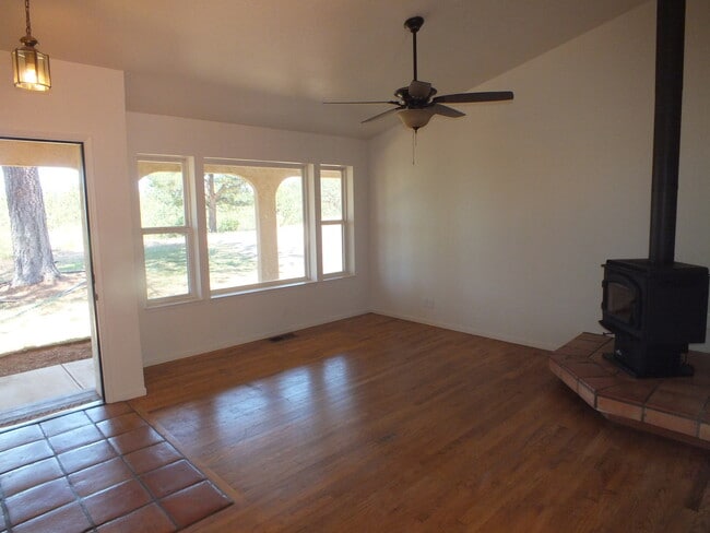 Photo - Apple Hill 3/2 cottage