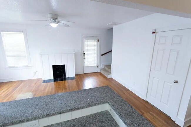 Photo - 3144 Cockrell Ave