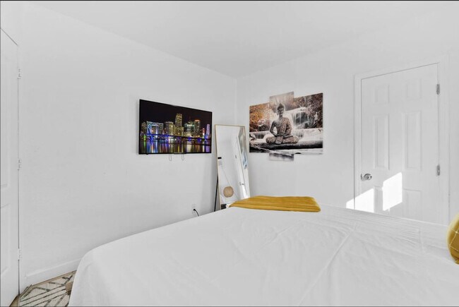 Photo - 1023 NW 23rd Ave Unidad SI ID1323992P