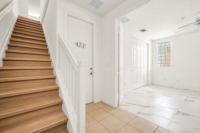 Photo - 810 Marina Del Ray Ln